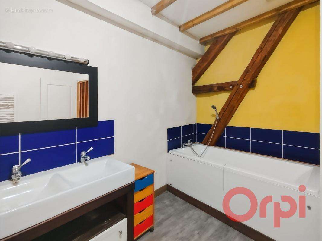 Maison à CHATEAUMEILLANT