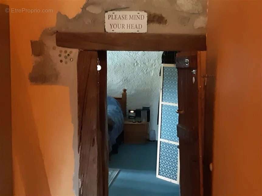 Maison à SAINT-LEGER-MAGNAZEIX