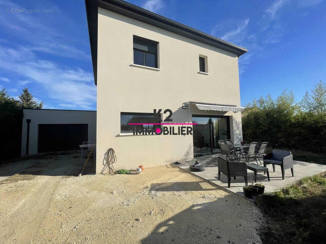 Maison à PIERRELATTE