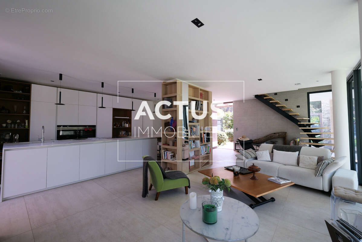 Maison à SALON-DE-PROVENCE