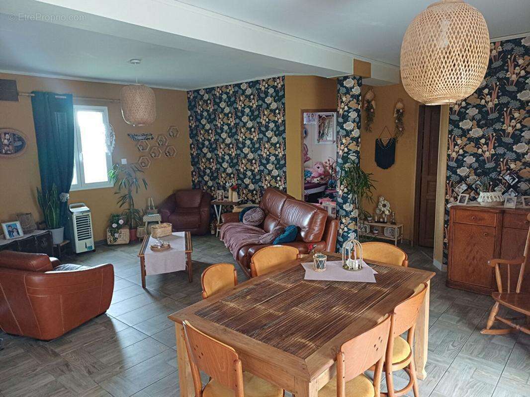 Maison à RIBECOURT-DRESLINCOURT