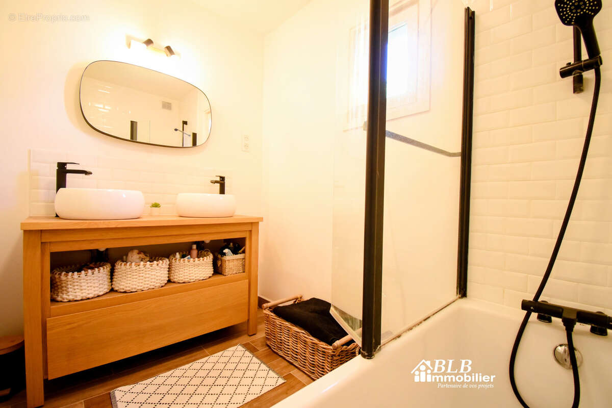 Appartement à ELANCOURT