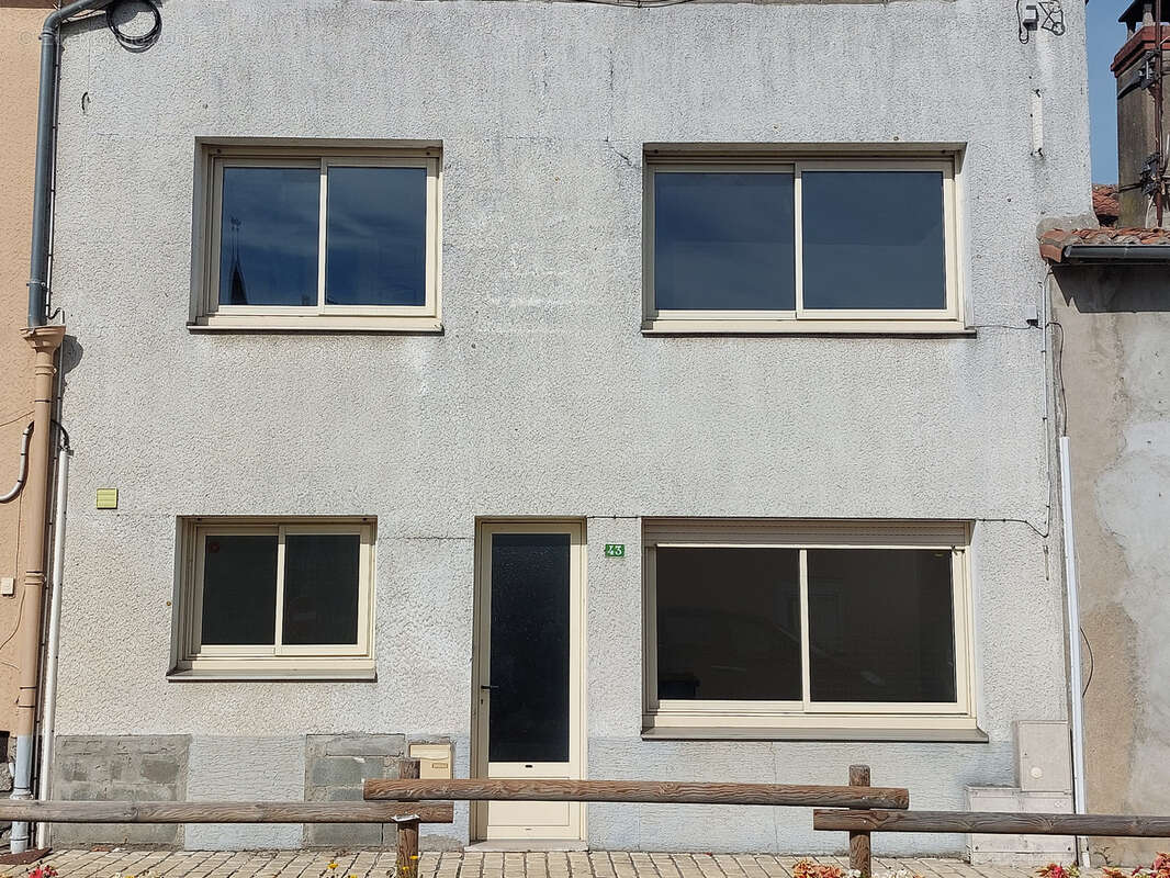 Maison à ARGENTON-L&#039;EGLISE