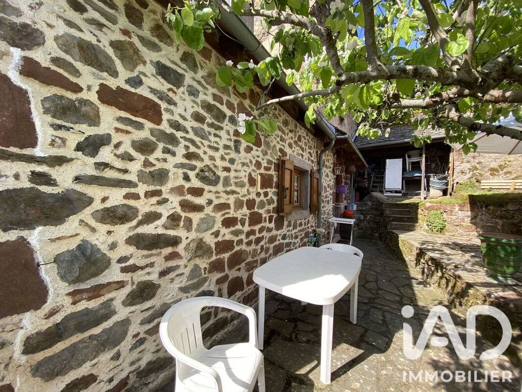 Photo 1 - Maison à SAINT-LAURENT-D'OLT