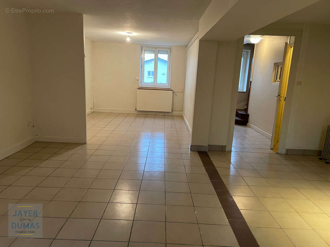 EN EXCLUSIVITÉ - LUX - Maison de village  - - photo 3