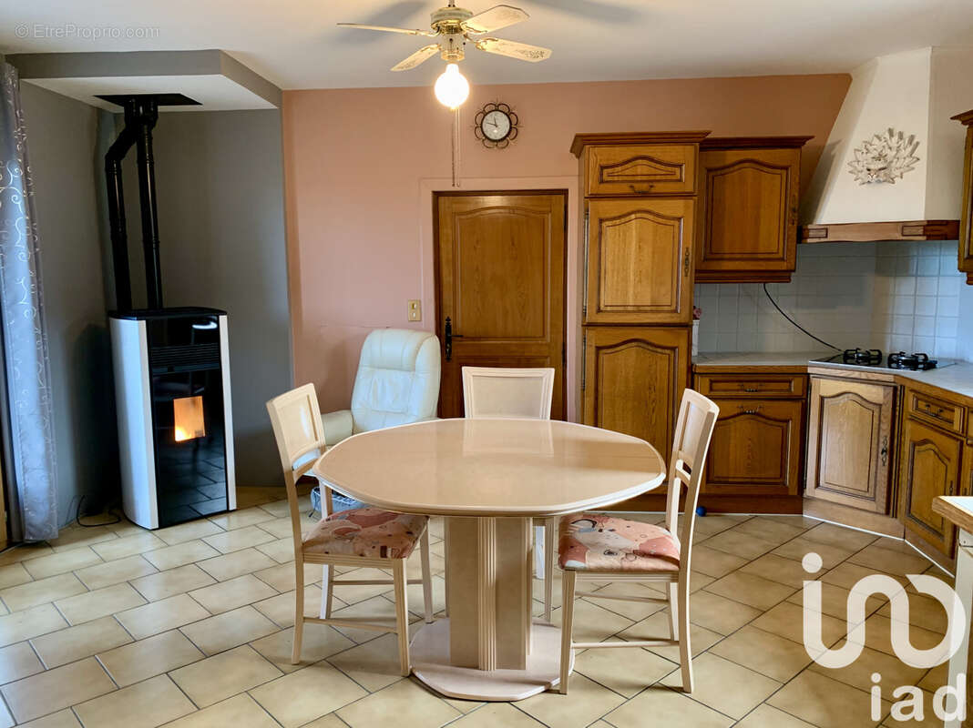 Photo 3 - Maison à SAINT-SEROTIN