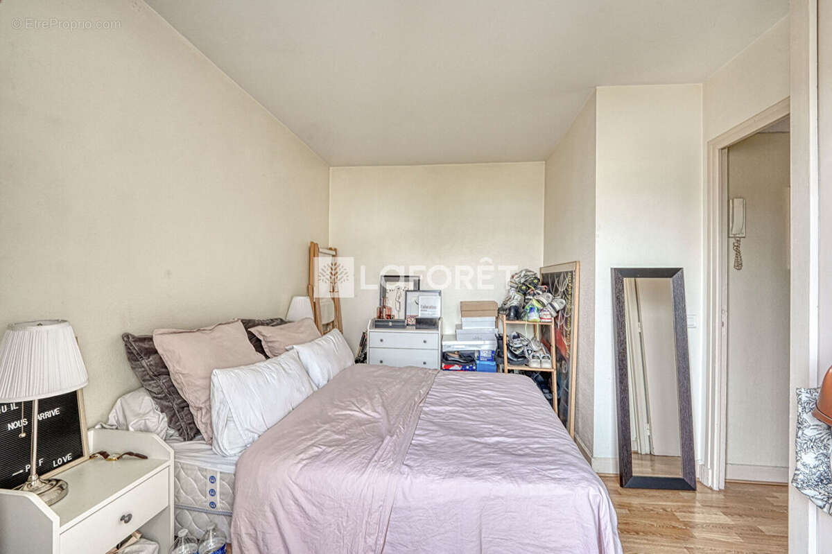 Étage élevé - balcons - vues dégagées - plan optimisé - dpe d - photo 6