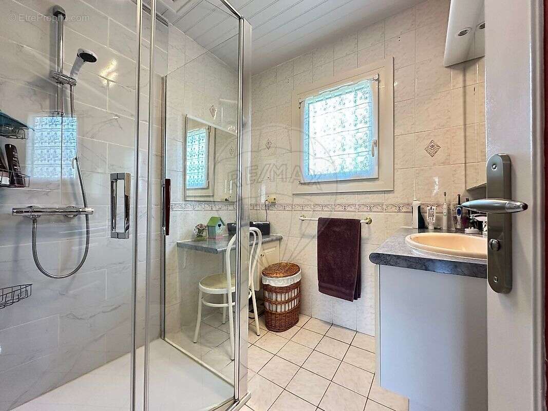 Maison à VARENNES-VAUZELLES