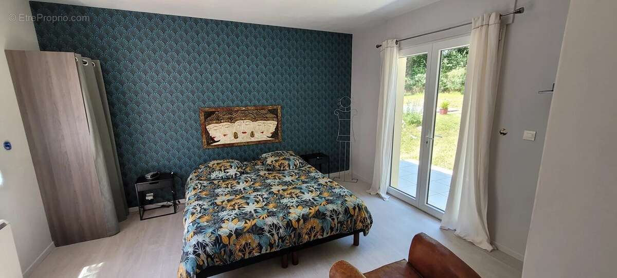 Maison à MONTAIGU-DE-QUERCY