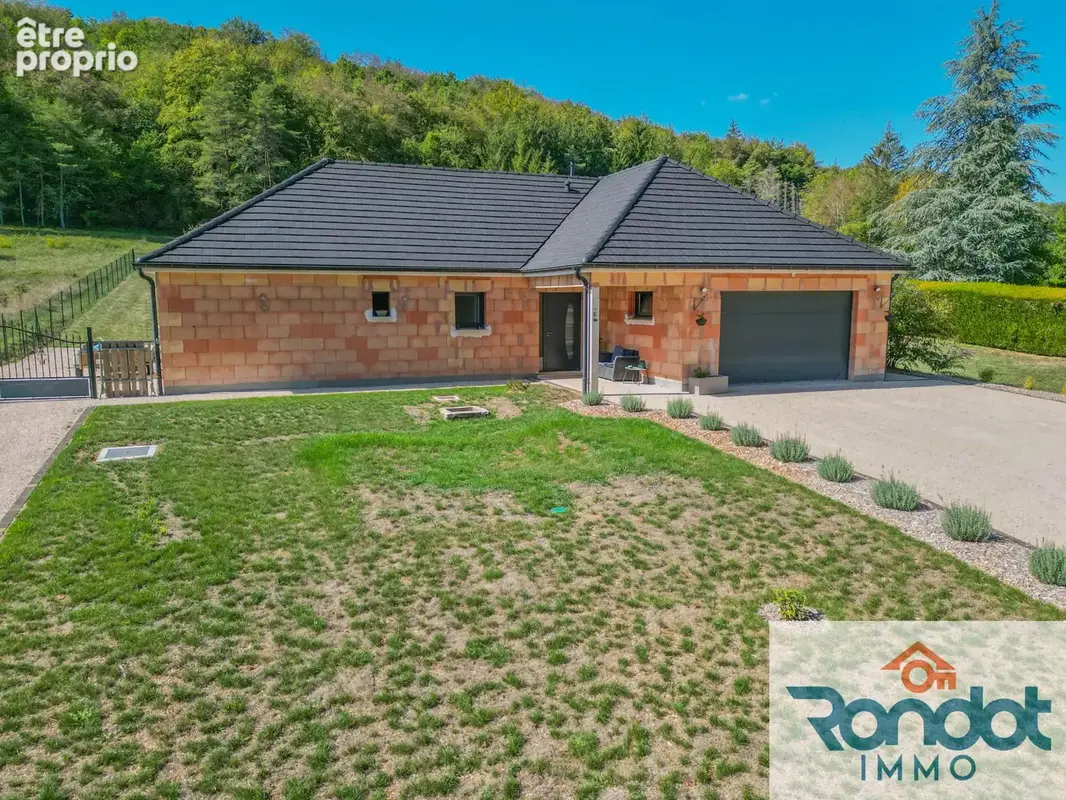 Photo Maison à Tarsul au prix de 350 000€
