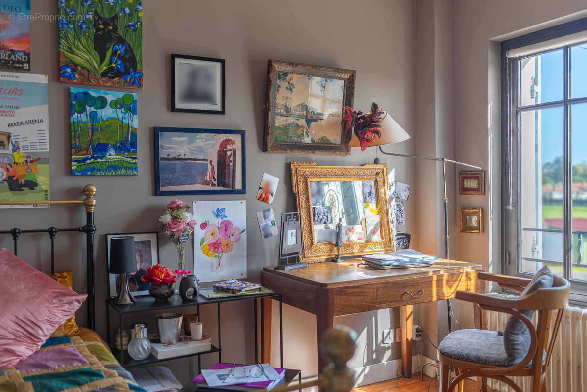 Maison à CAMBLANES-ET-MEYNAC