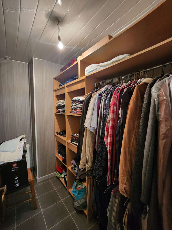 Maison à CREVECOEUR-LE-GRAND