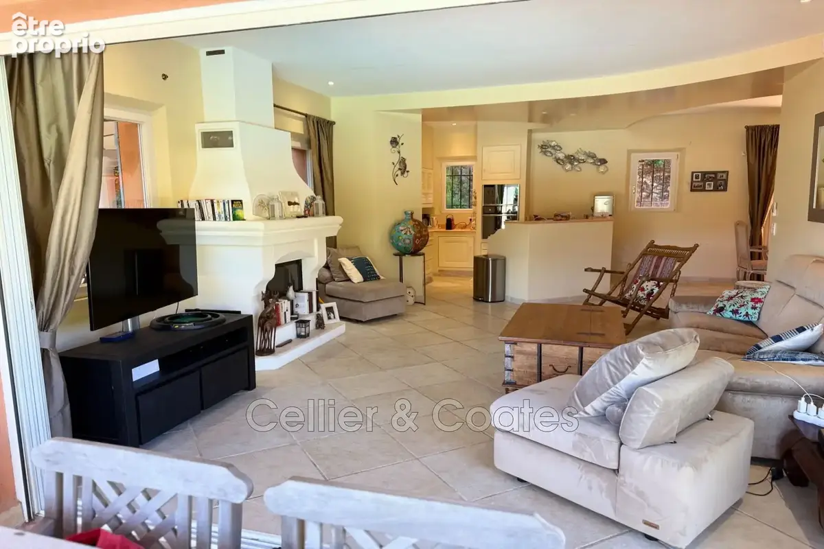 Maison 160 m² à Le Lavandou  - photo 6