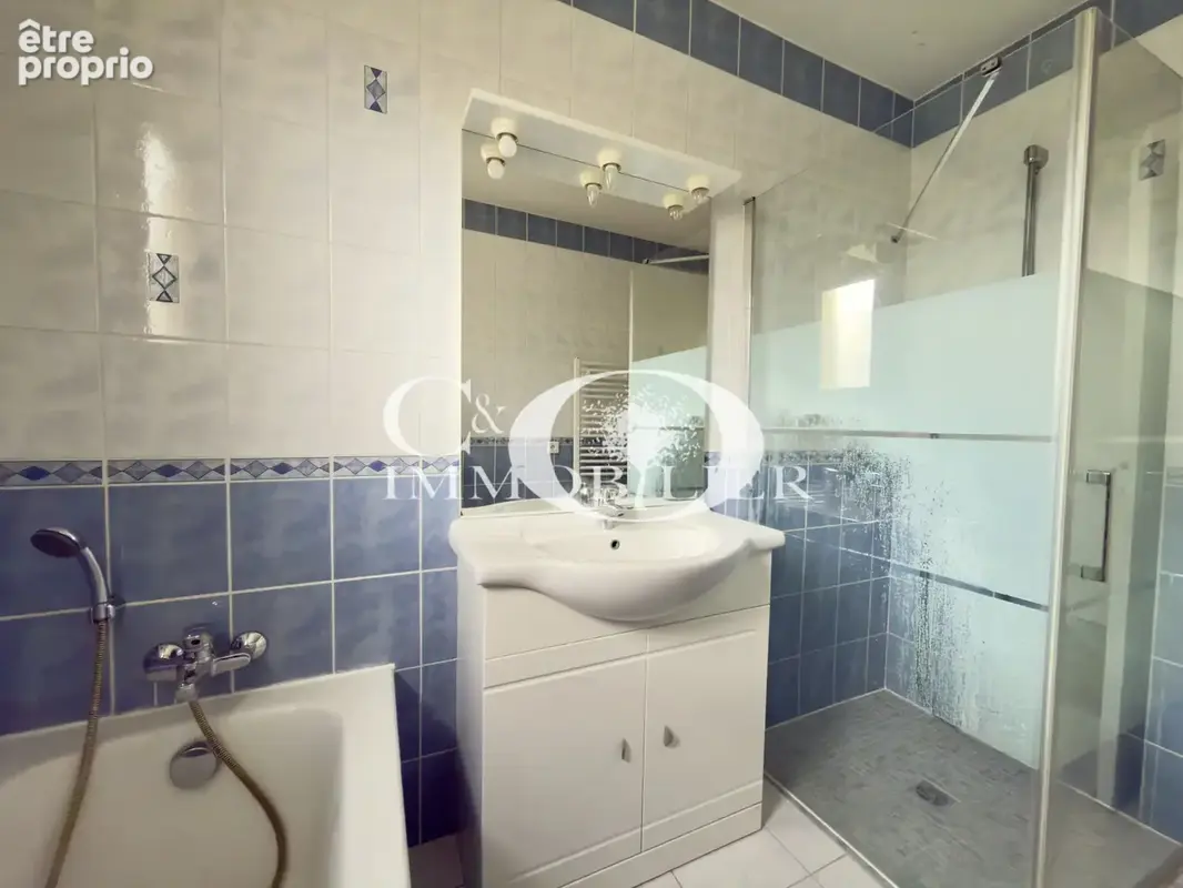 Maison 3 chambres + un bureau - garage et 622 m2 de terrain - photo 8