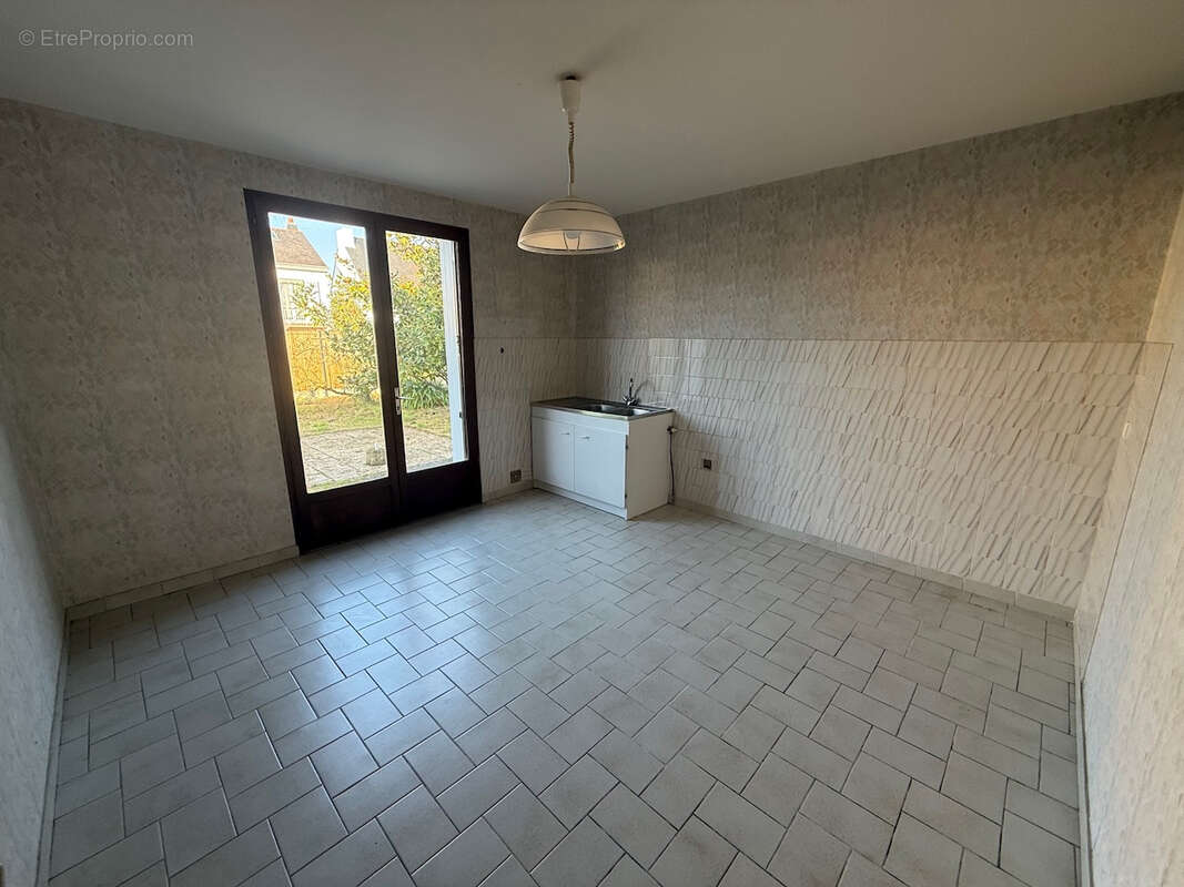 Maison à LE POULIGUEN