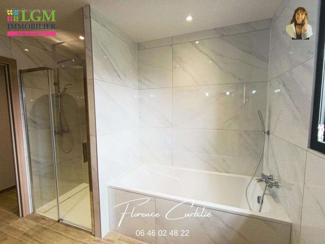 Villa contemporaine 4 chambres avec piscine et garage sur un terrain de 3000m² à l'abri des regards - photo 17