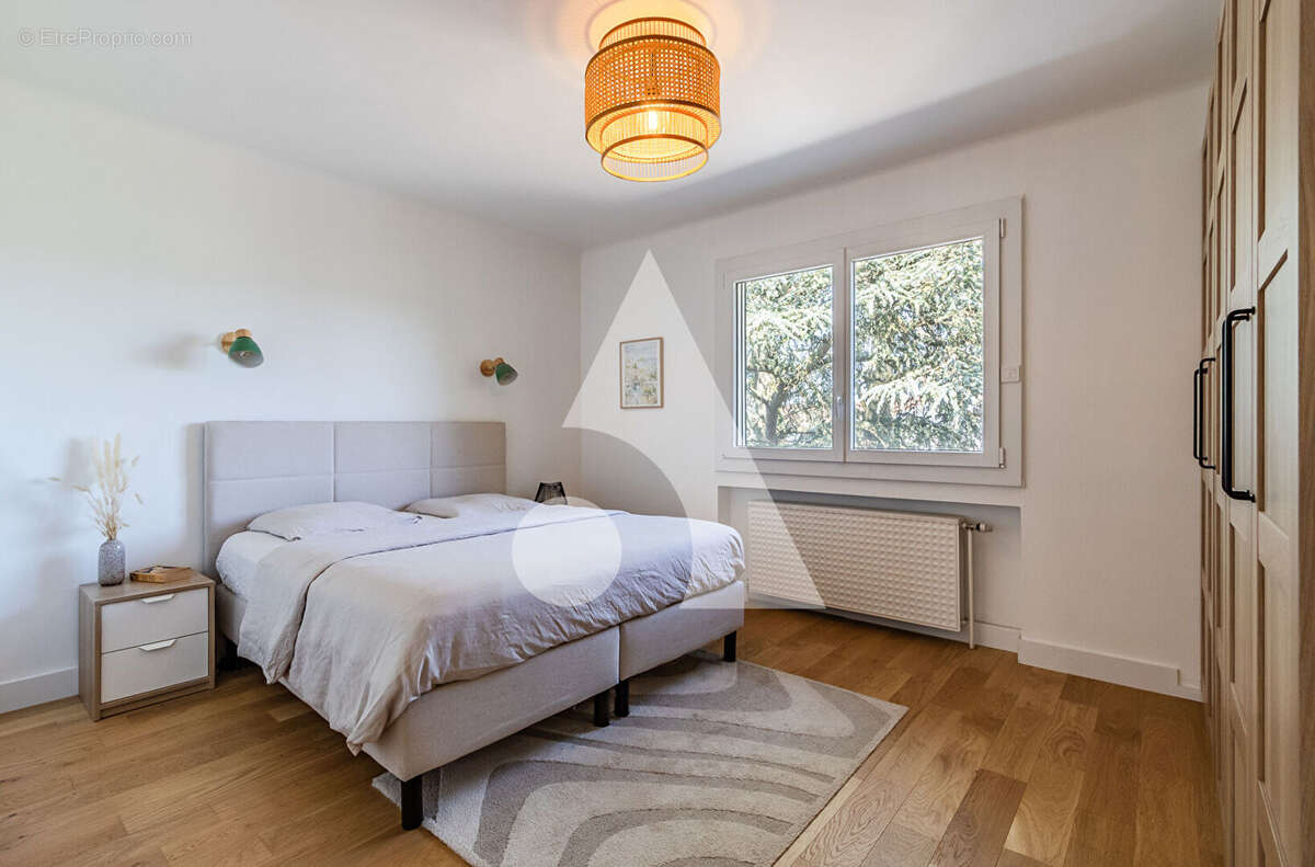 Maison à CHAZAY-D&#039;AZERGUES