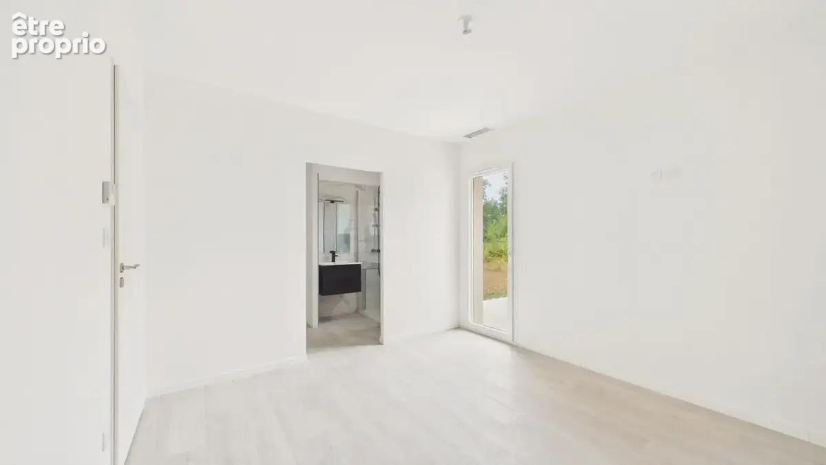 Maison neuve de plain pied à Saint Etienne De Tulmont T5 118 m² - photo 19