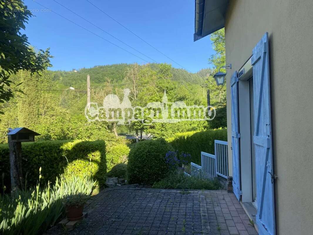 Maison à SAINT-CLEMENT-SUR-VALSONNE