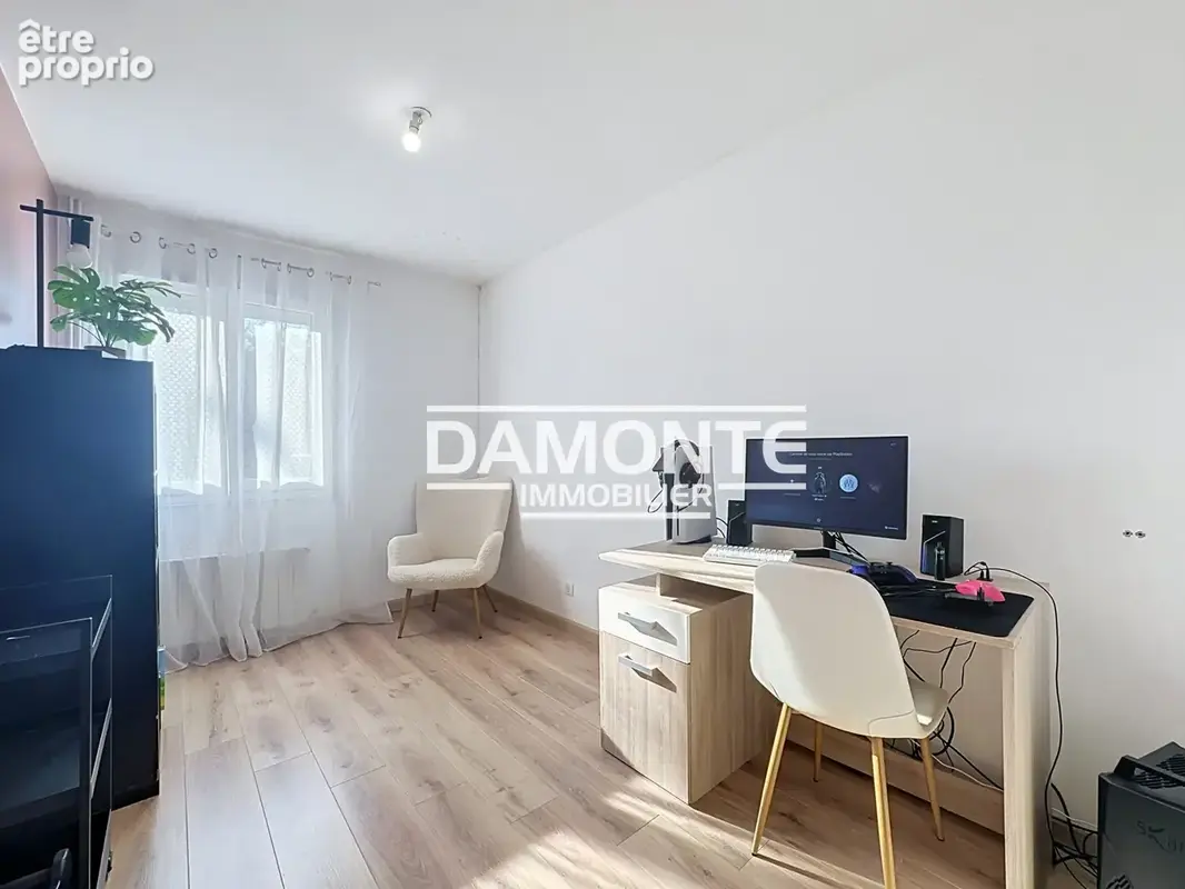 Maison de plain-pied - 93m2 - Saint-Thibault - photo 7