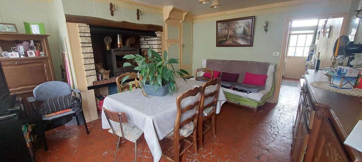 Maison à GRANDVILLIERS