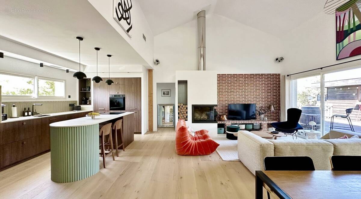 Villa contemporaine de 6 pieces de 133 m2 avec piscine et garage - photo 2