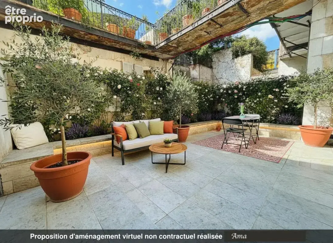 Appartement à MARSEILLE-4E