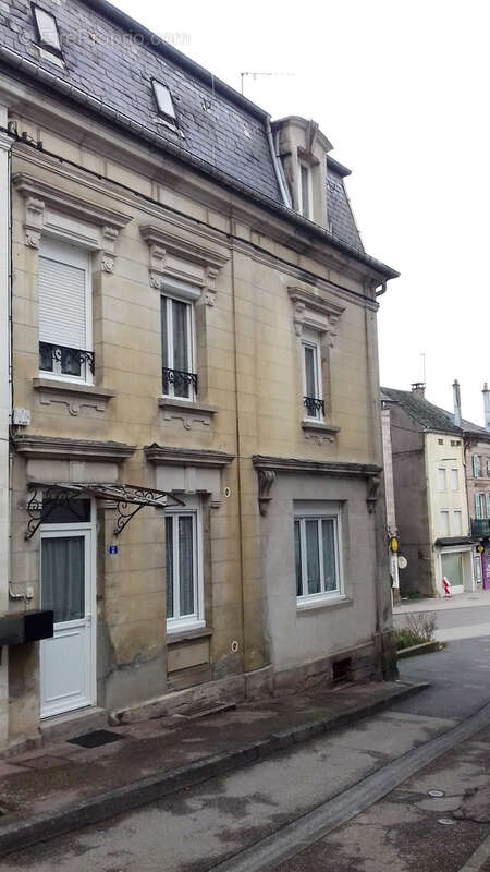 Maison à FOUGEROLLES