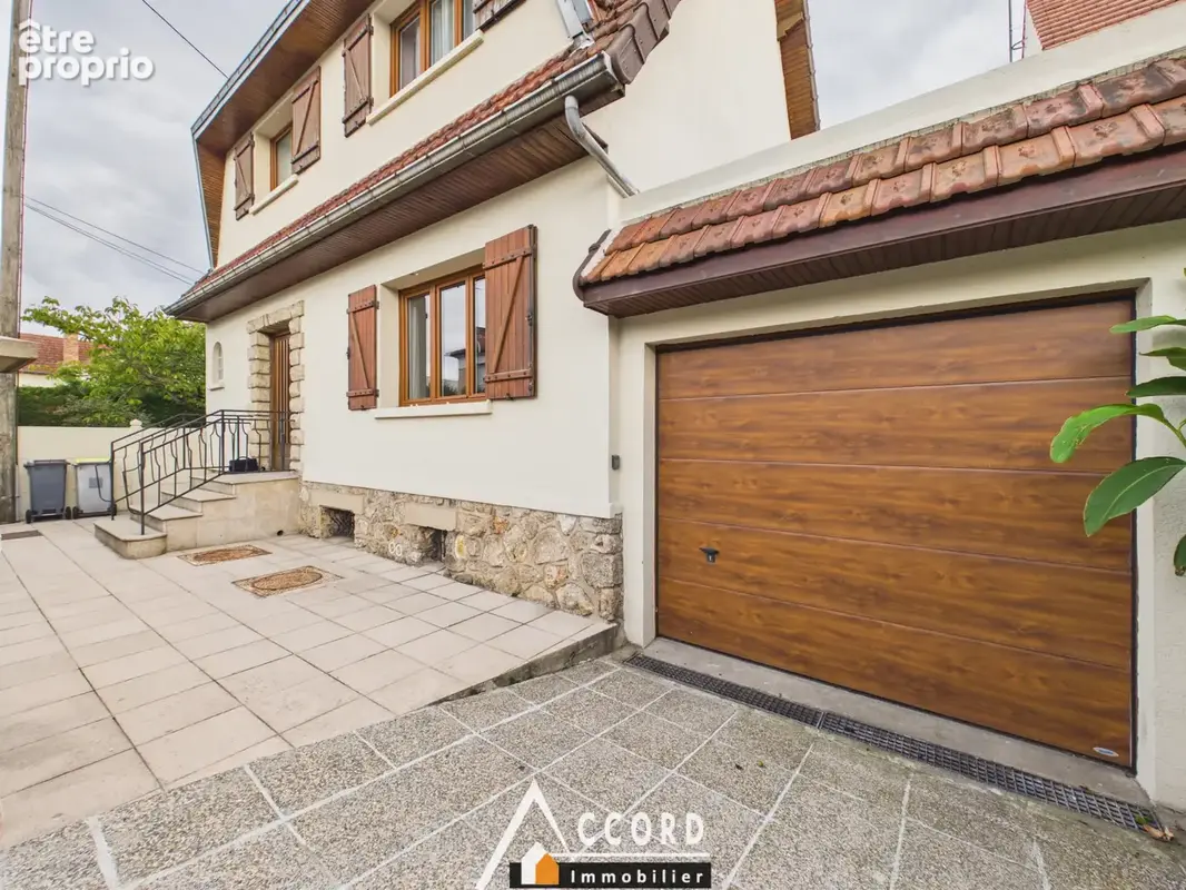 Maison 6 pièces 138 m2 - photo 2
