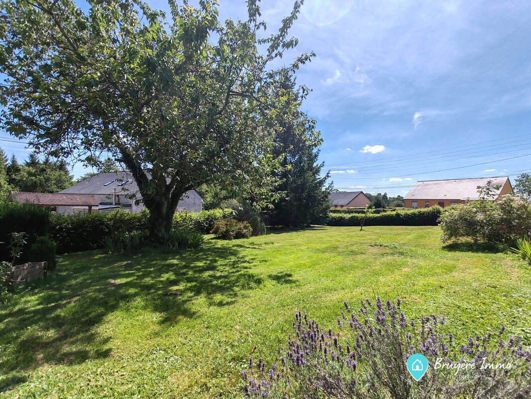 Maison 170 m² à Saint-Michel  - photo 3