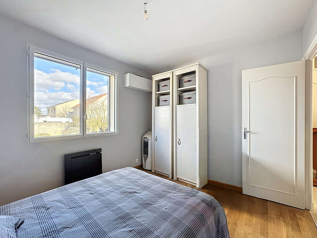 Maison à PARAY-VIEILLE-POSTE