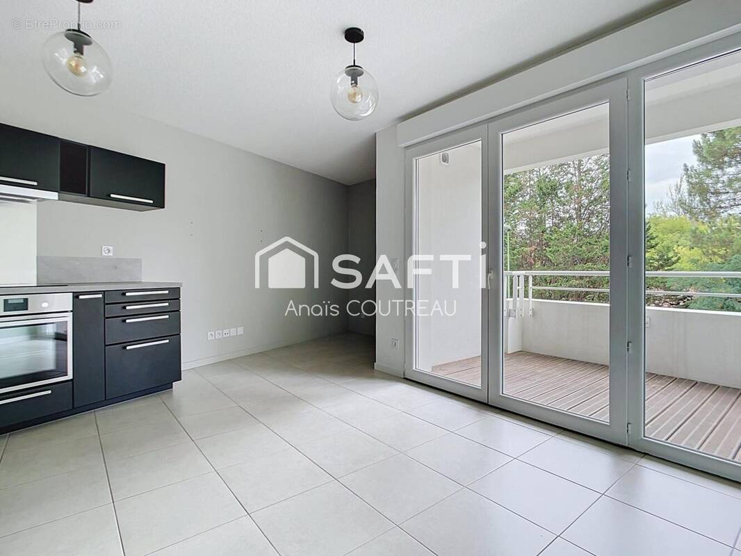 Photo 1 - Appartement à SAINT-MEDARD-EN-JALLES