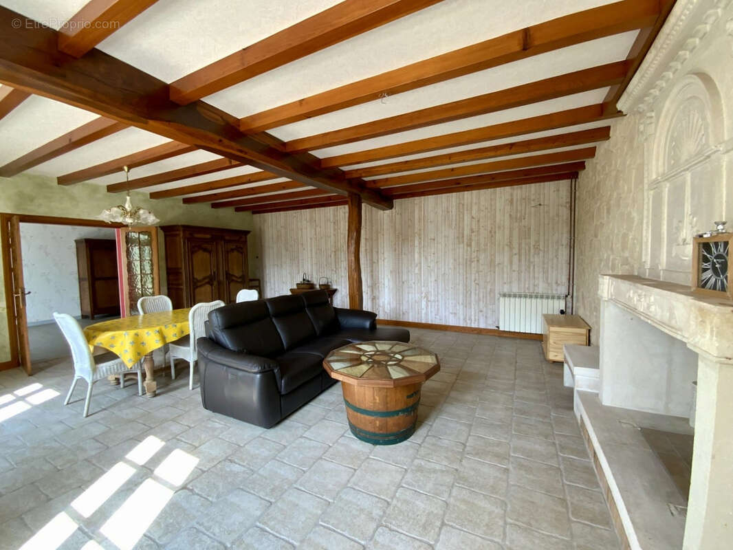 Maison à JARNAC-CHAMPAGNE