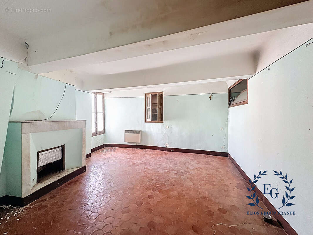 Maison à BESSE-SUR-ISSOLE