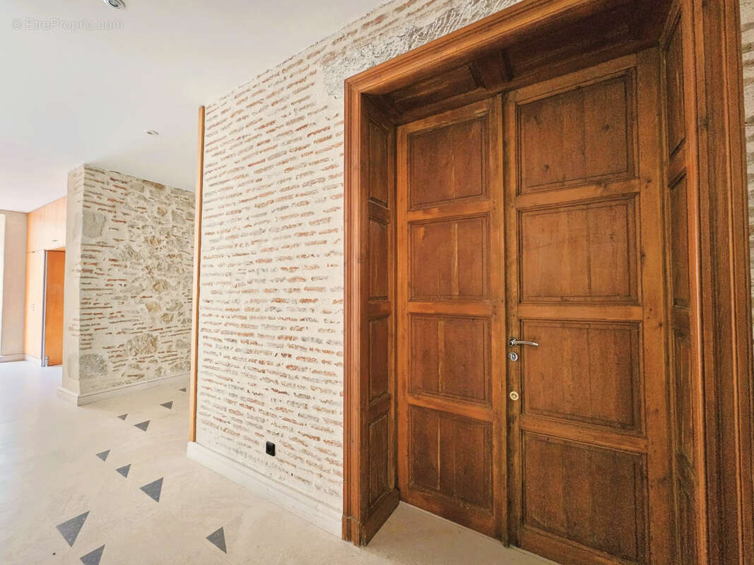 Demeure de caractère au cœur de la ville   450m2 -10 chambres- piscine sur parc de 8000m2 Coliving-Coworking- - photo 18