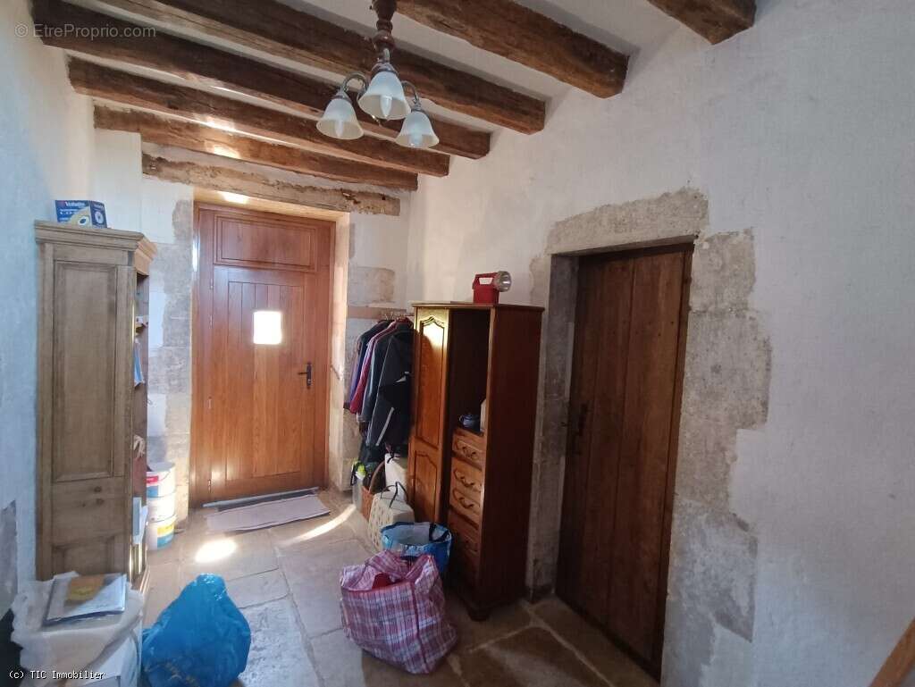 Superbe Longère avec Piscine, Belles Vues, Annexe et Dépendances - photo 11