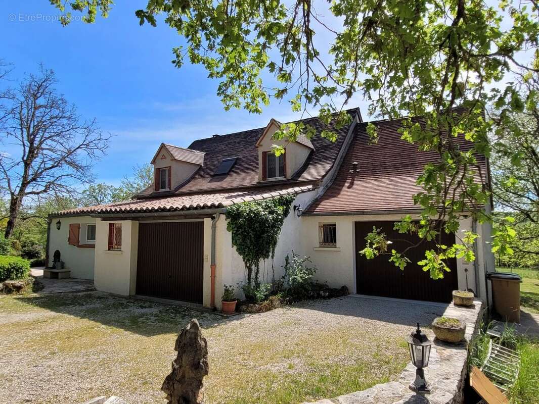 Maison à FLAUJAC-POUJOLS