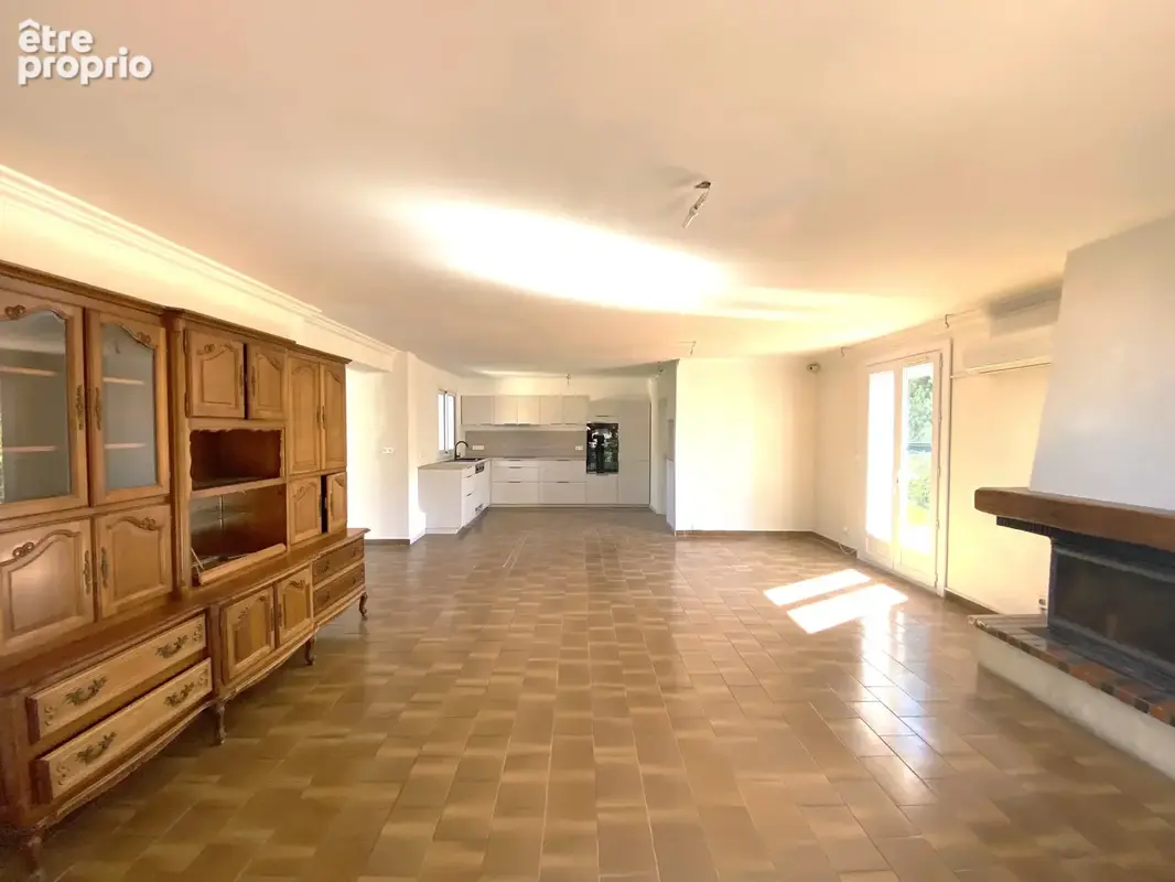 Maison 4 pièces 116 m² à vendre à Saint-Cyr-Sur-Mer (83270) - photo 4