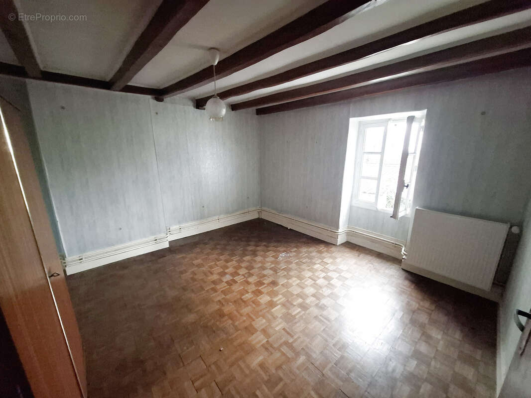 Maison à LE DORAT