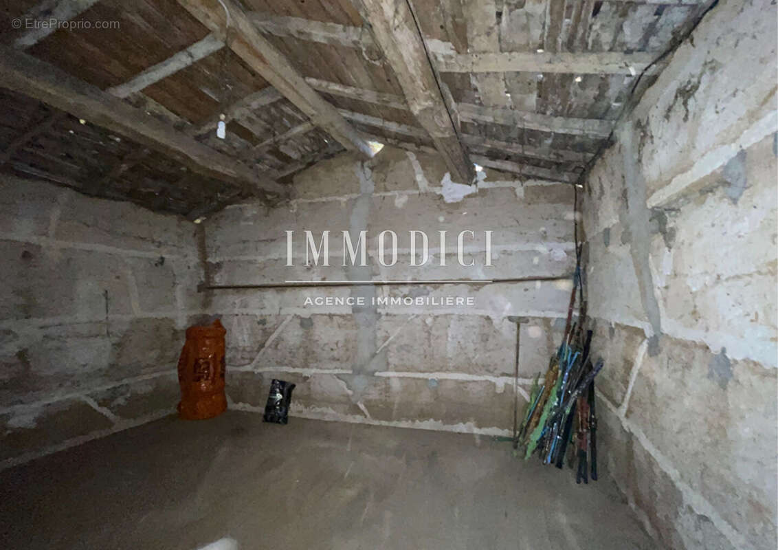 Maison à DRACE