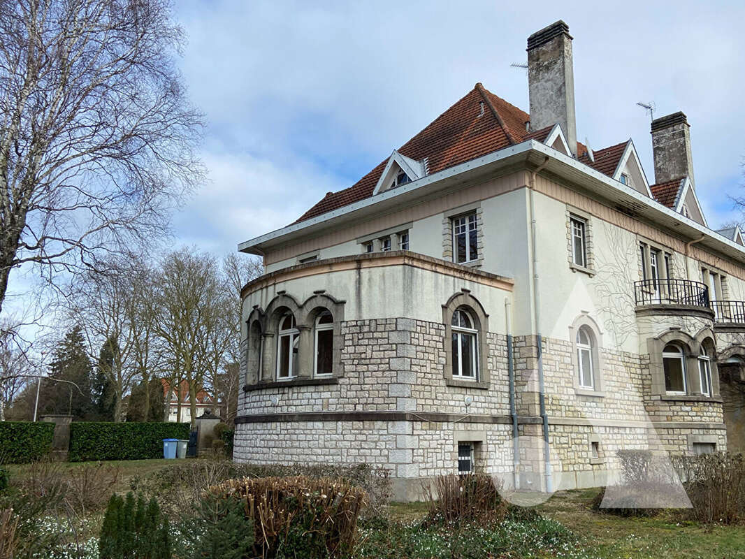Maison Tavaux 11 pièce(s) 245m2 - photo 2