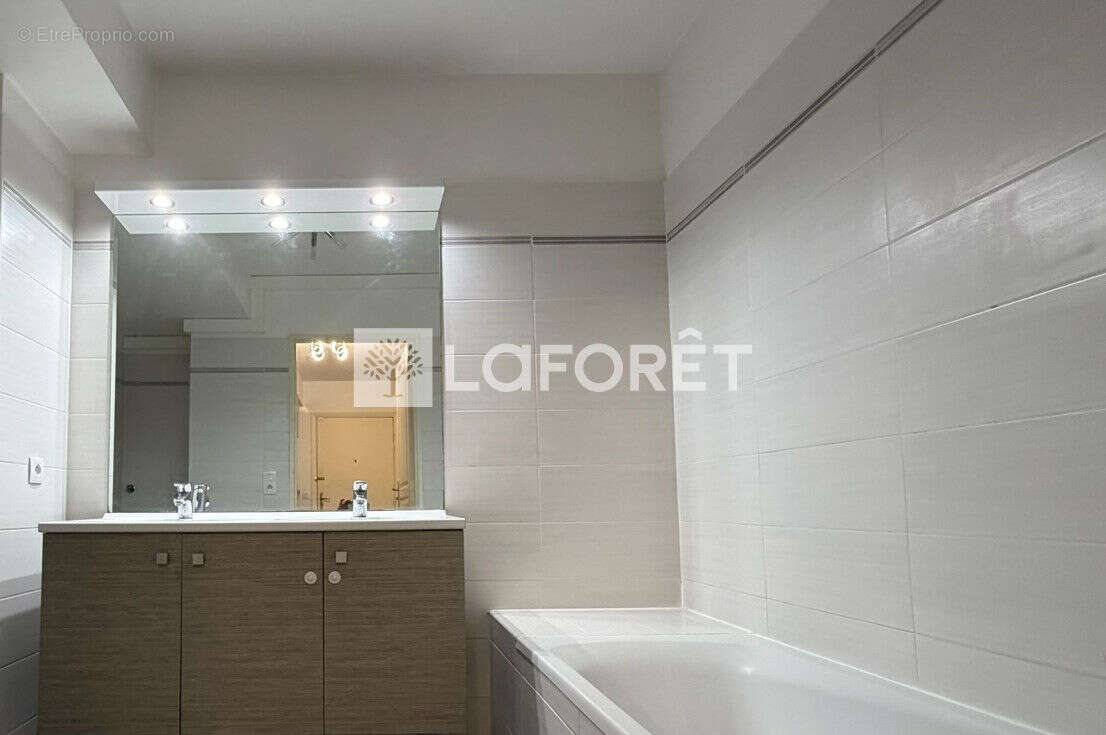 Appartement Nice 3 pièce(s) 61 m2 - photo 9