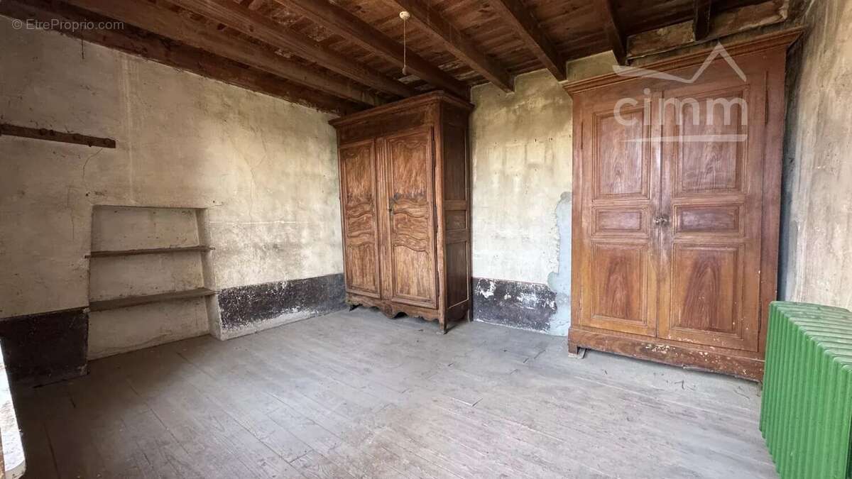 Maison à SAINT-PRIM