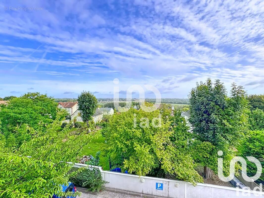 Photo 1 - Appartement à COMBS-LA-VILLE