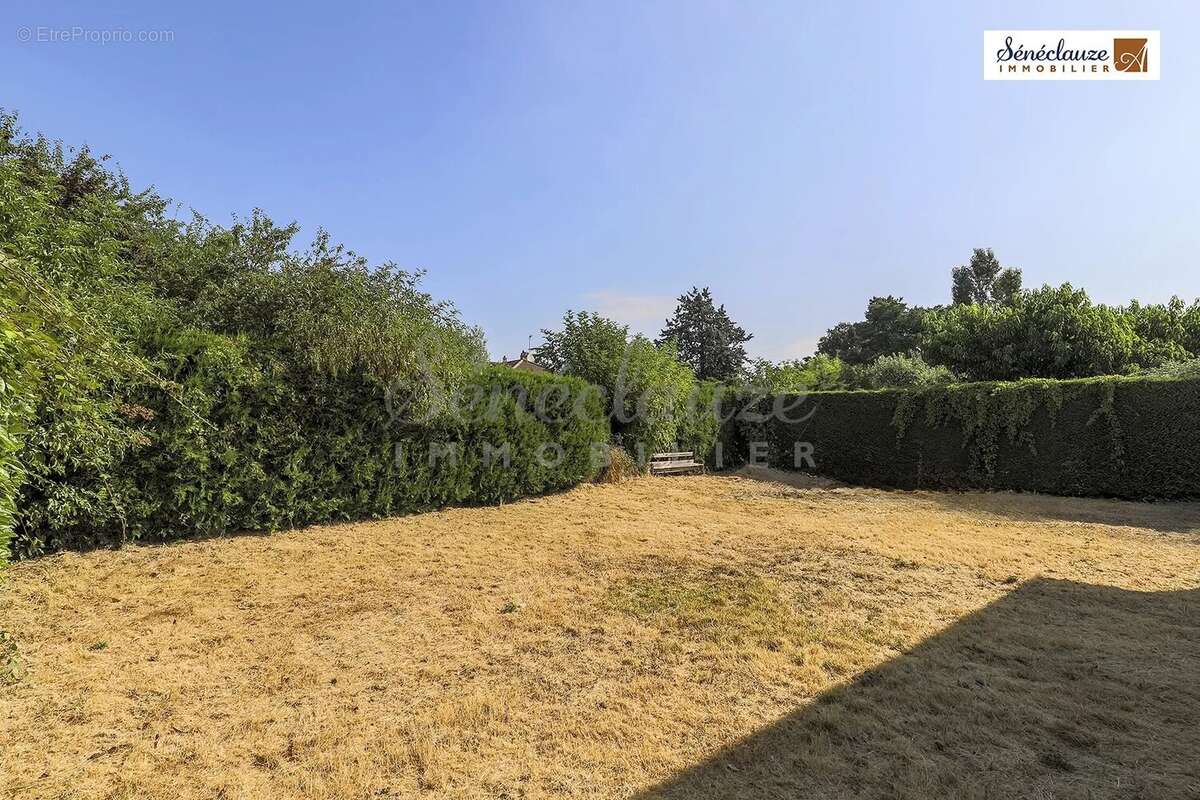 MAISON CHAPONOST 96 m² + Rez-de-chaussée de 45 m² aménageable - photo 9
