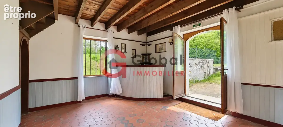 Orcines (63870. Demeure-gîte-restaurant-évènementiel. - photo 6