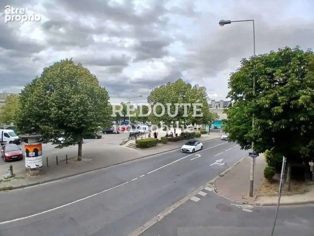 Local commercial avec appartement - photo 9