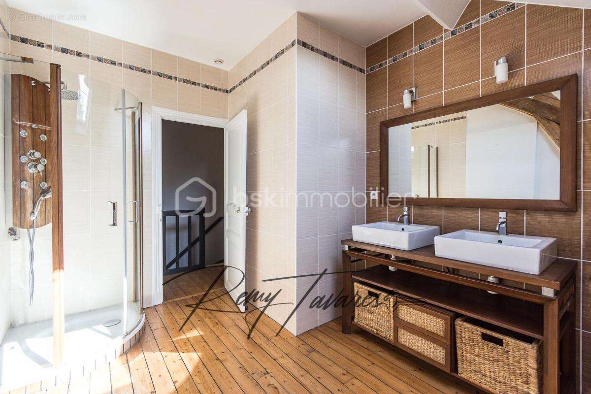 EXCLUSIVITÉ - Elégante Maison en Pierre de Meulière avec Grand Jardin - 5 min à pied de la Gare - photo 14