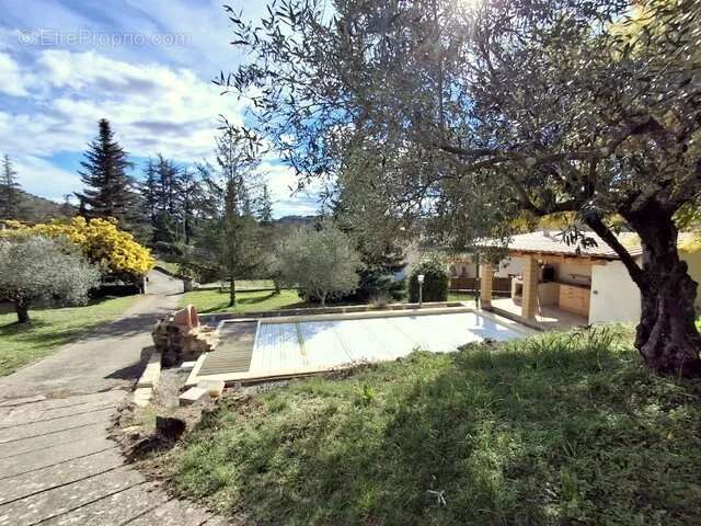 Maison à SAINT-AMBROIX