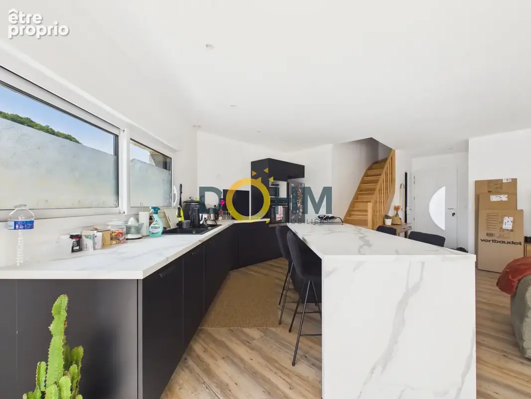 À vendre sur la commune de Fay-la-Triouleyre, belle maison  t5 d’environ 130 m2 récemment rénovée - photo 2